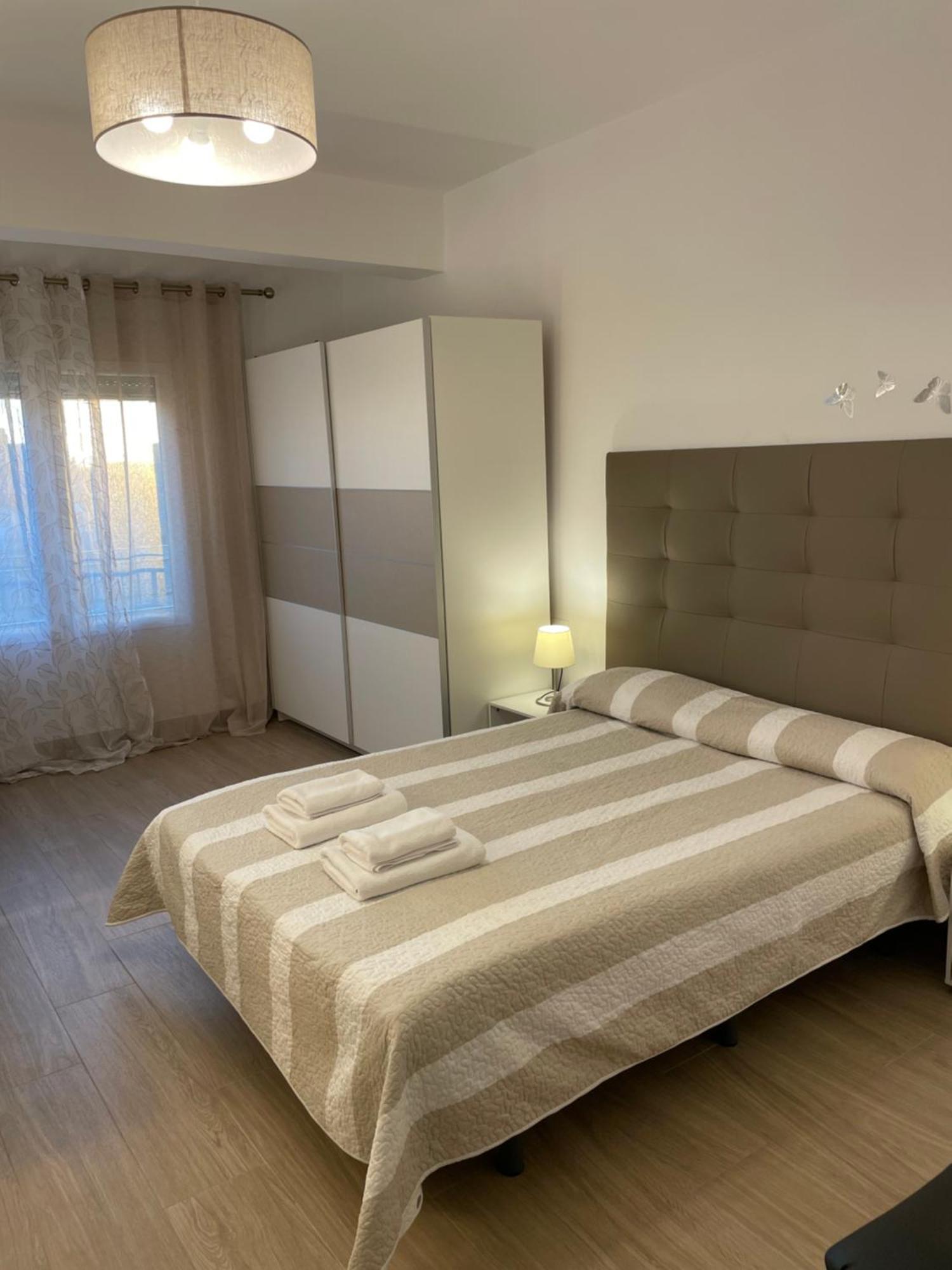 H&H Suite Espectacular Apartamento En El Centro De Granada Dış mekan fotoğraf