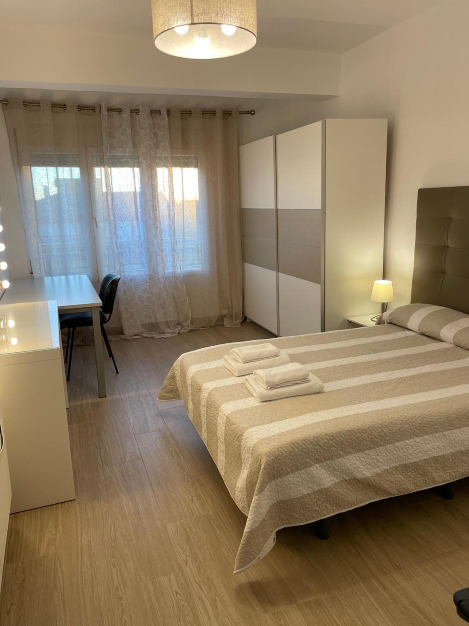 H&H Suite Espectacular Apartamento En El Centro De Granada Dış mekan fotoğraf